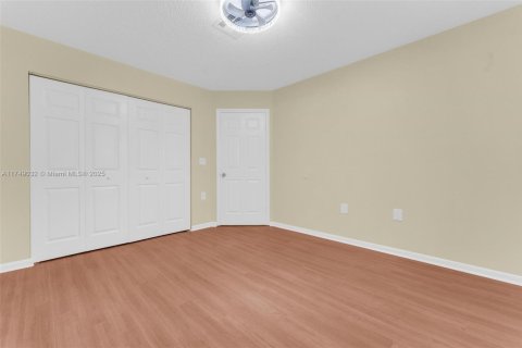 Adosado en venta en Sunrise, Florida, 3 dormitorios, 162.58 m2 № 1699722 - foto 17