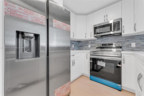 Adosado en venta en Sunrise, Florida, 3 dormitorios, 162.58 m2 № 1699722 - foto 14