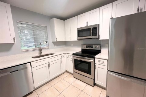 Apartamento en alquiler en Casselberry, Florida, 2 dormitorios, 102.19 m2 № 1912988 - foto 3