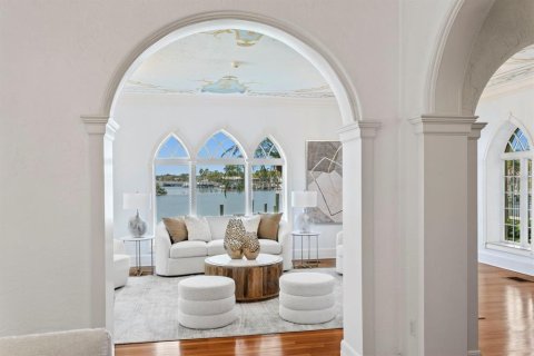 Casa en venta en Saint Petersburg, Florida, 4 dormitorios, 499.63 m2 № 1720237 - foto 14