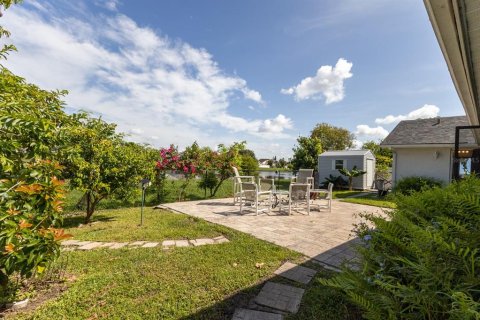 Купить виллу или дом в Киссимми, Флорида 7 комнат, 195.09м2, № 1781300 - фото 22