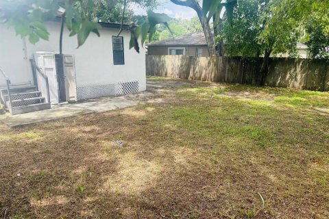 House in Tampa, Florida 3 bedrooms, 111.48 sq.m. № 2379287 - photo 6