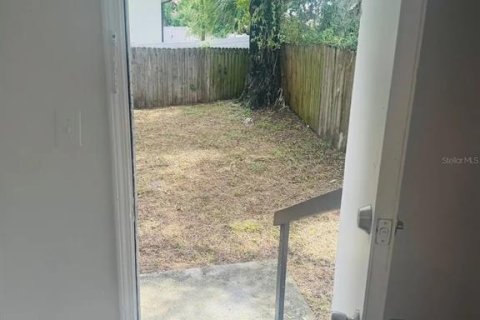 House in Tampa, Florida 3 bedrooms, 111.48 sq.m. № 2379287 - photo 20