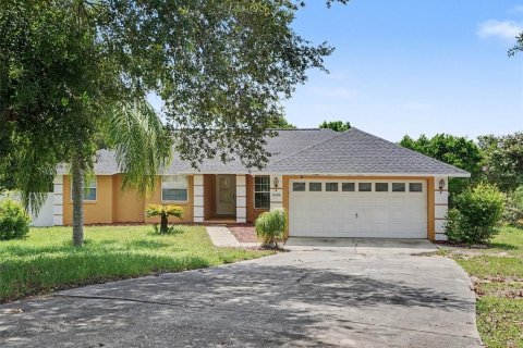 Villa ou maison à Lake Wales, Floride 4 chambres, 156.17 m2 № 2277835
