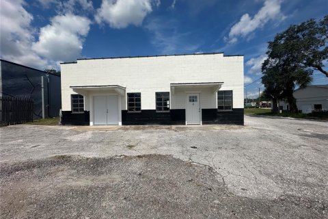Immobilier commercial à Leesburg, Floride 185.8 m2 № 2391159