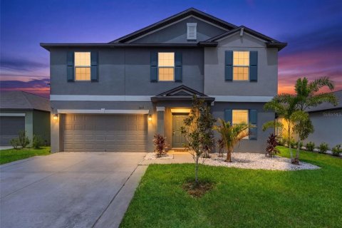 House in Wesley Chapel, Florida 5 bedrooms, 269.04 sq.m. № 2220786
