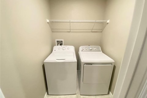 Townhouse in Wesley Chapel, Florida 3 bedrooms, 151.8 sq.m. № 1647696 - photo 17