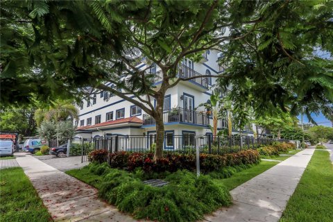 Touwnhouse à vendre à Fort Lauderdale, Floride: 3 chambres, 227.33 m2 № 1697849 - photo 4
