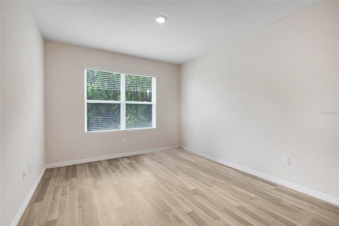 House in Davenport, Florida 5 bedrooms, 243.03 sq.m. № 2283568 - photo 12