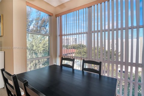 Condo in Sunny Isles Beach, Florida, 1 bedroom  № 2078215 - photo 8