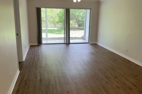 Condominio en alquiler en Stuart, Florida, 2 dormitorios, 95.88 m2 № 2089654 - foto 2