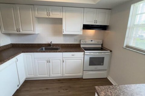 Condominio en Stuart, Florida, 2 dormitorios  № 2089654
