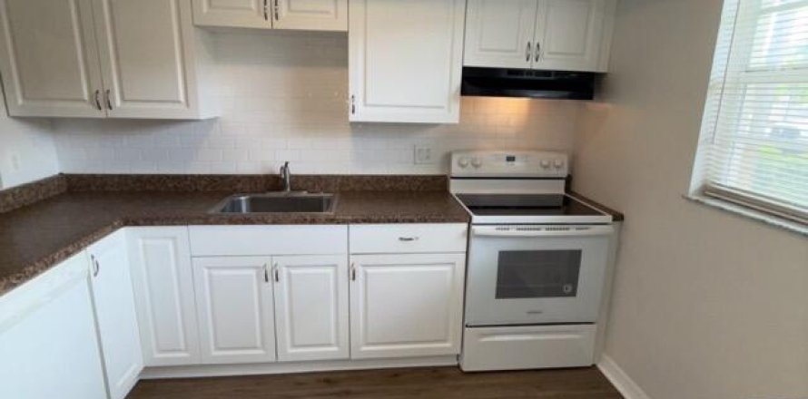Condominio en Stuart, Florida, 2 dormitorios  № 2089654