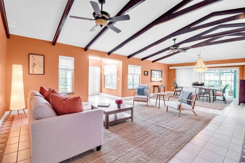 House in Venice, Florida 4 bedrooms, 312.52 sq.m. № 2202724 - photo 4