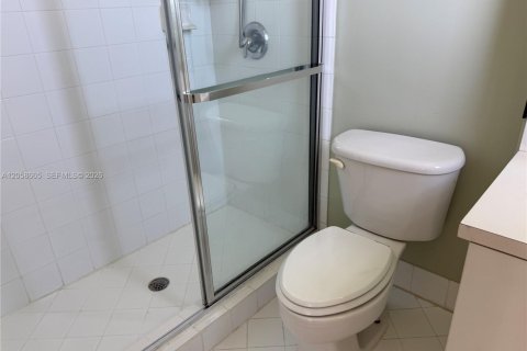 Copropriété à louer à Homestead, Floride: 3 chambres, 108.6 m2 № 2168638 - photo 16