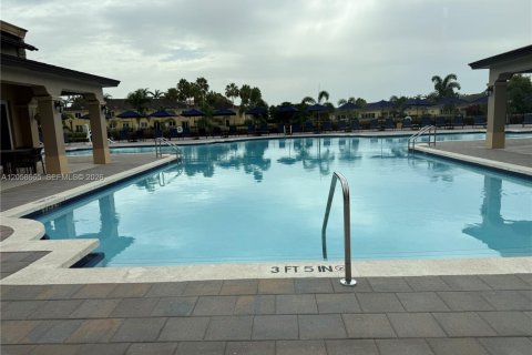 Copropriété à louer à Homestead, Floride: 3 chambres, 108.6 m2 № 2168638 - photo 21