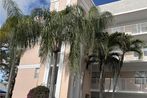 Condo in Sunrise, Florida, 2 bedrooms  № 2000757
