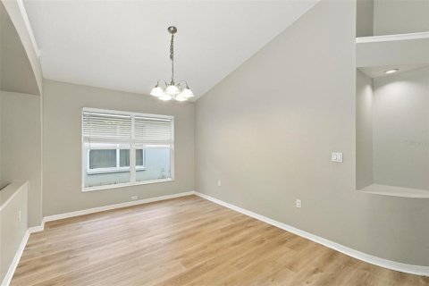 Villa ou maison à vendre à Tampa, Floride: 3 chambres, 164.34 m2 № 2408117 - photo 12