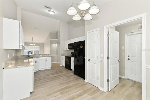 Villa ou maison à vendre à Tampa, Floride: 3 chambres, 164.34 m2 № 2408117 - photo 14