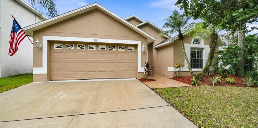 Villa ou maison à Tampa, Floride 3 chambres, 164.34 m2 № 2408117