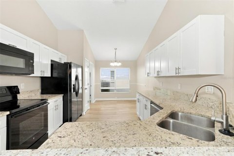 Villa ou maison à vendre à Tampa, Floride: 3 chambres, 164.34 m2 № 2408117 - photo 15
