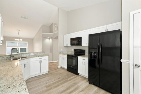 Villa ou maison à vendre à Tampa, Floride: 3 chambres, 164.34 m2 № 2408117 - photo 18