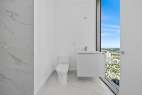 Condo in Miami, Florida, 4 bedrooms  № 1953494 - photo 19
