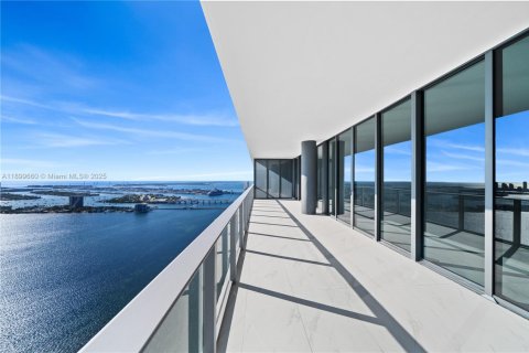 Condo in Miami, Florida, 4 bedrooms  № 1953494 - photo 23