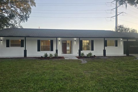 Villa ou maison à Land O' Lakes, Floride 3 chambres, 168.34 m2 № 2427121