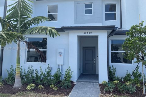 Touwnhouse à Homestead, Floride 3 chambres, 123.56 m2 № 2414744