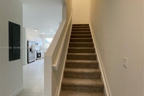 Touwnhouse à louer à Homestead, Floride: 3 chambres, 123.56 m2 № 2414744 - photo 19