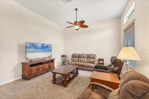 Villa ou maison à vendre à Sarasota, Floride: 2 chambres, 206.15 m2 № 1795911 - photo 12