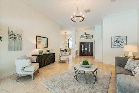 House in Tampa, Florida 4 bedrooms, 299.52 sq.m. № 1684610 - photo 14