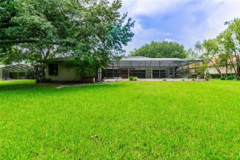 House in Tampa, Florida 4 bedrooms, 299.52 sq.m. № 1684610 - photo 3