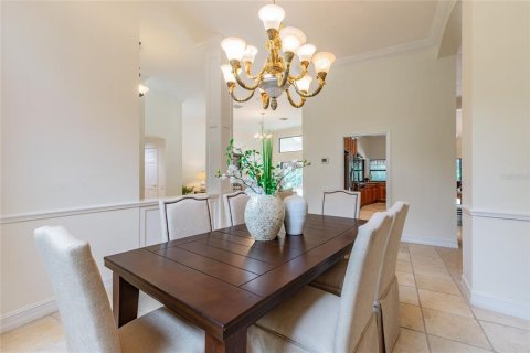 House in Tampa, Florida 4 bedrooms, 299.52 sq.m. № 1684610 - photo 13