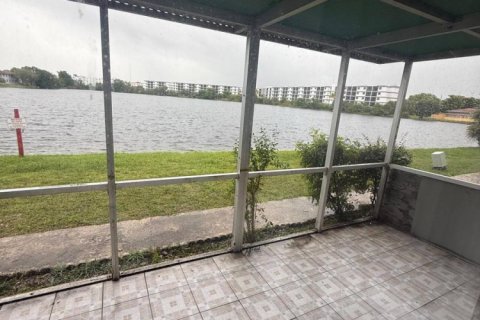 Appartement à louer à Miami, Floride: 1 chambre, 48.31 m2 № 2439306 - photo 4