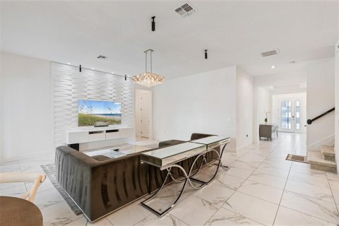 Casa en venta en Winter Garden, Florida, 4 dormitorios, 286.79 m2 № 2112321 - foto 16