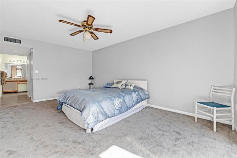 Condo in Hollywood, Florida, 2 bedrooms  № 1797000 - photo 7