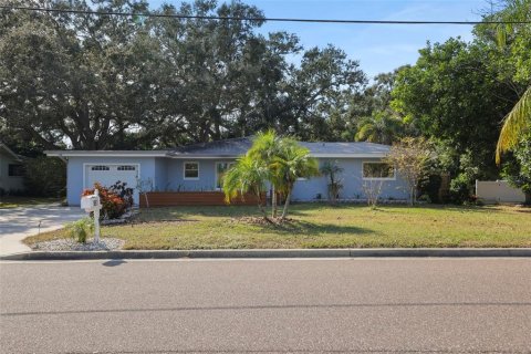 Casa en Dunedin, Florida 3 dormitorios, 175.21 m2 № 2116243