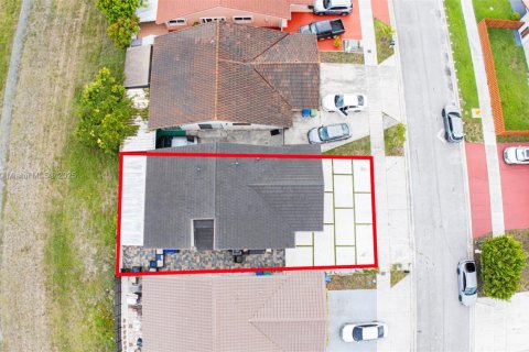 Купить виллу или дом в Хайалиа, Флорида 3 спальни, 127.93м2, № 1938153 - фото 2