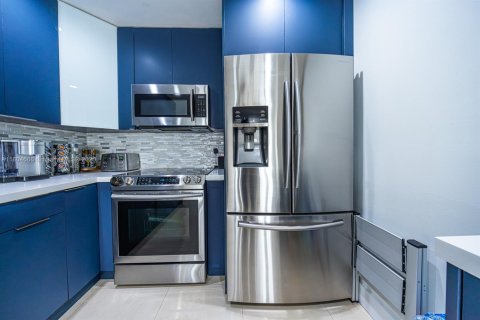 Купить виллу или дом в Хайалиа, Флорида 3 спальни, 127.93м2, № 1938153 - фото 14