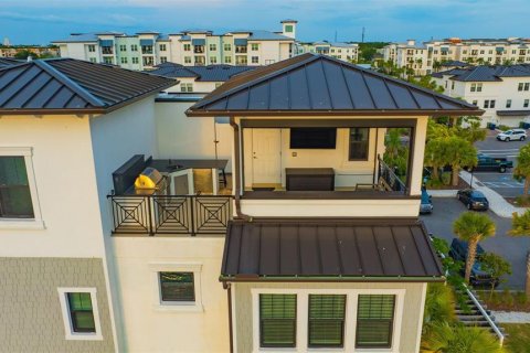 Townhouse in Tampa, Florida 4 bedrooms, 260.5 sq.m. № 1907379 - photo 5
