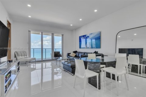 Condo à Miami Beach, Floride, 2 chambres № 1996828