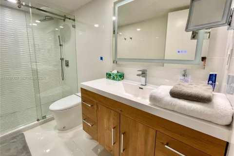 Copropriété à louer à Miami Beach, Floride: 2 chambres, 76.55 m2 № 1996828 - photo 11