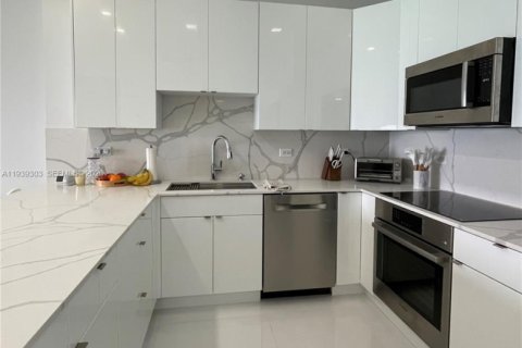 Copropriété à louer à Miami Beach, Floride: 2 chambres, 76.55 m2 № 1996828 - photo 26