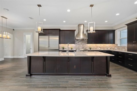 Casa en venta en Orlando, Florida, 5 dormitorios, 378.58 m2 № 2225608 - foto 20