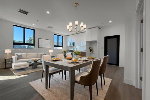 Купить коммерческую недвижимость в Майами, Флорида № 1963456 - фото 21