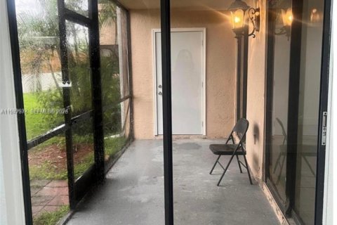 Copropriété à vendre à Homestead, Floride: 2 chambres, 89.19 m2 № 2091230 - photo 16