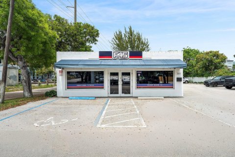 Commercial property in Delray Beach, Florida № 2175402 - photo 2
