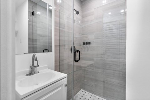 Commercial property in Delray Beach, Florida № 2175402 - photo 24